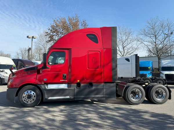 FREIGHTLINER CASCADIA 126SLP 2020