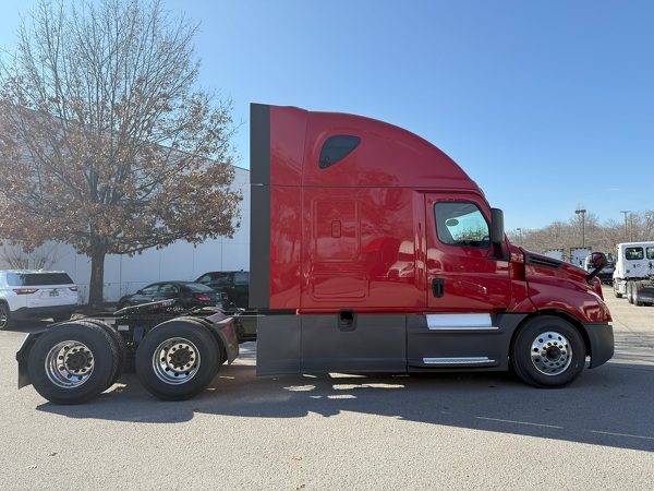 FREIGHTLINER CASCADIA 126SLP 2020