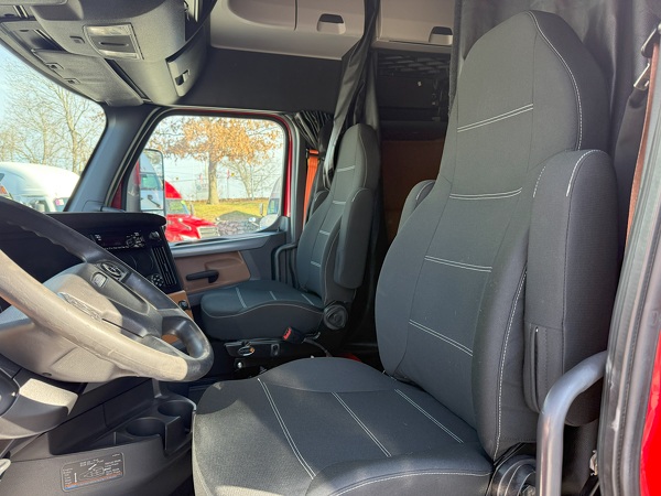 FREIGHTLINER CASCADIA 126SLP 2020