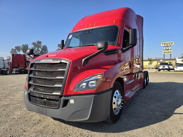 FREIGHTLINER CASCADIA 126SLP 2022