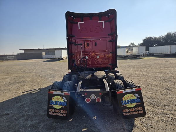 FREIGHTLINER CASCADIA 126SLP 2022