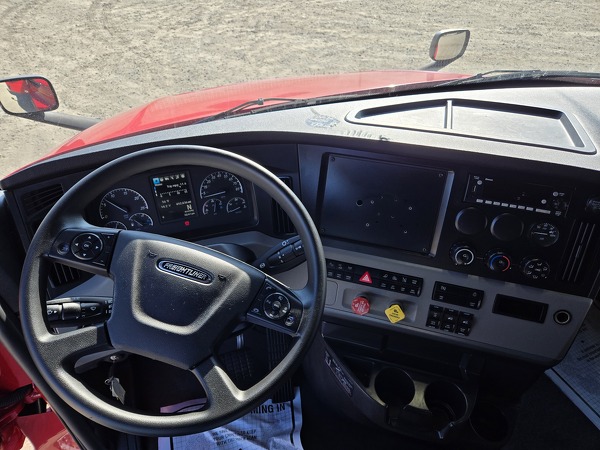 FREIGHTLINER CASCADIA 126SLP 2022