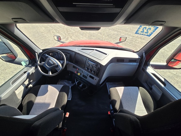 FREIGHTLINER CASCADIA 126SLP 2022
