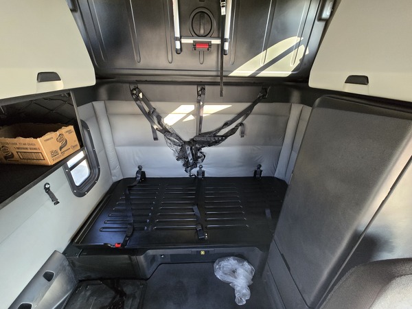 FREIGHTLINER CASCADIA 126SLP 2022