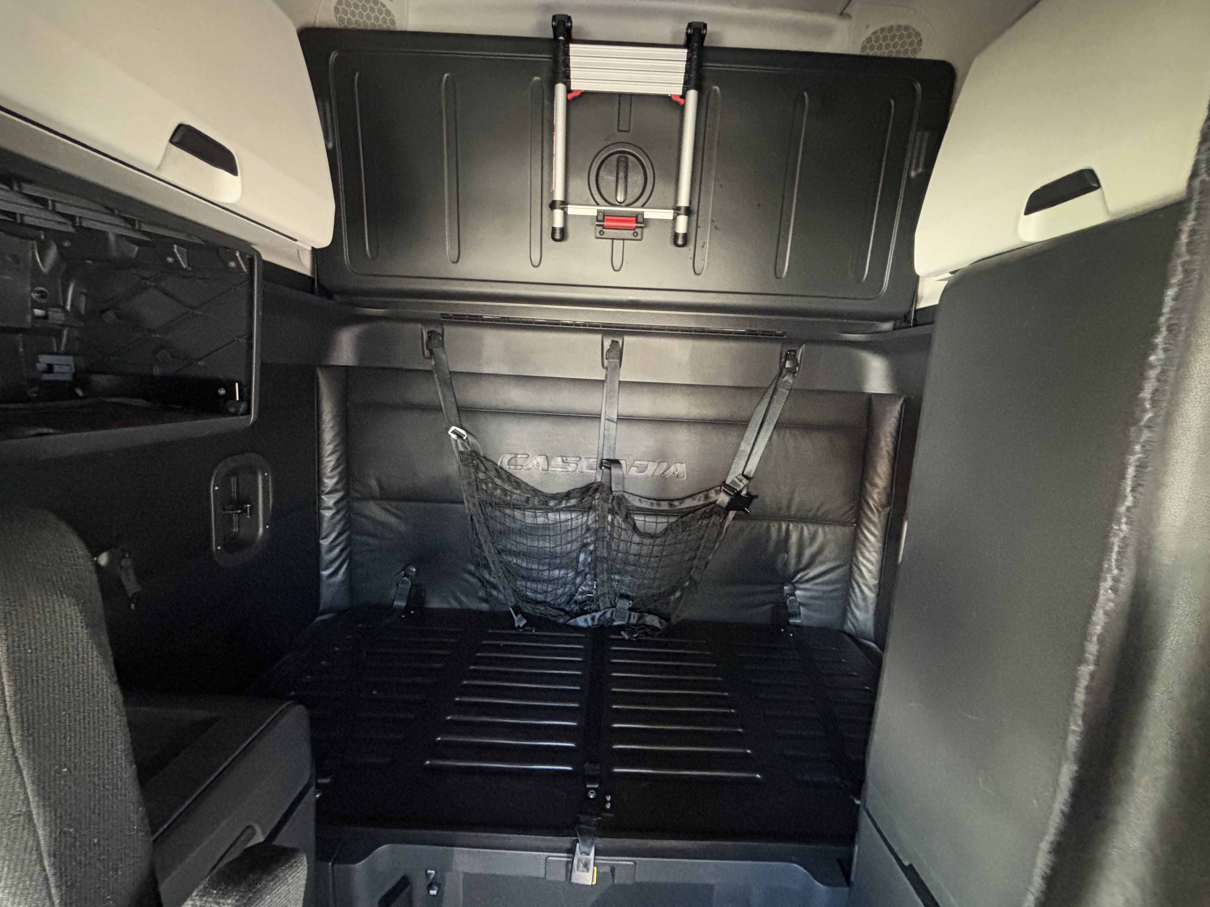 2023 FREIGHTLINER CASCADIA 126SLP - image 14