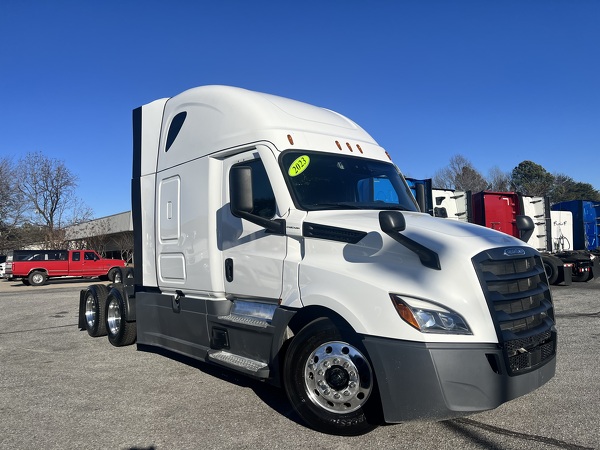 FREIGHTLINER CASCADIA 126SLP 2023