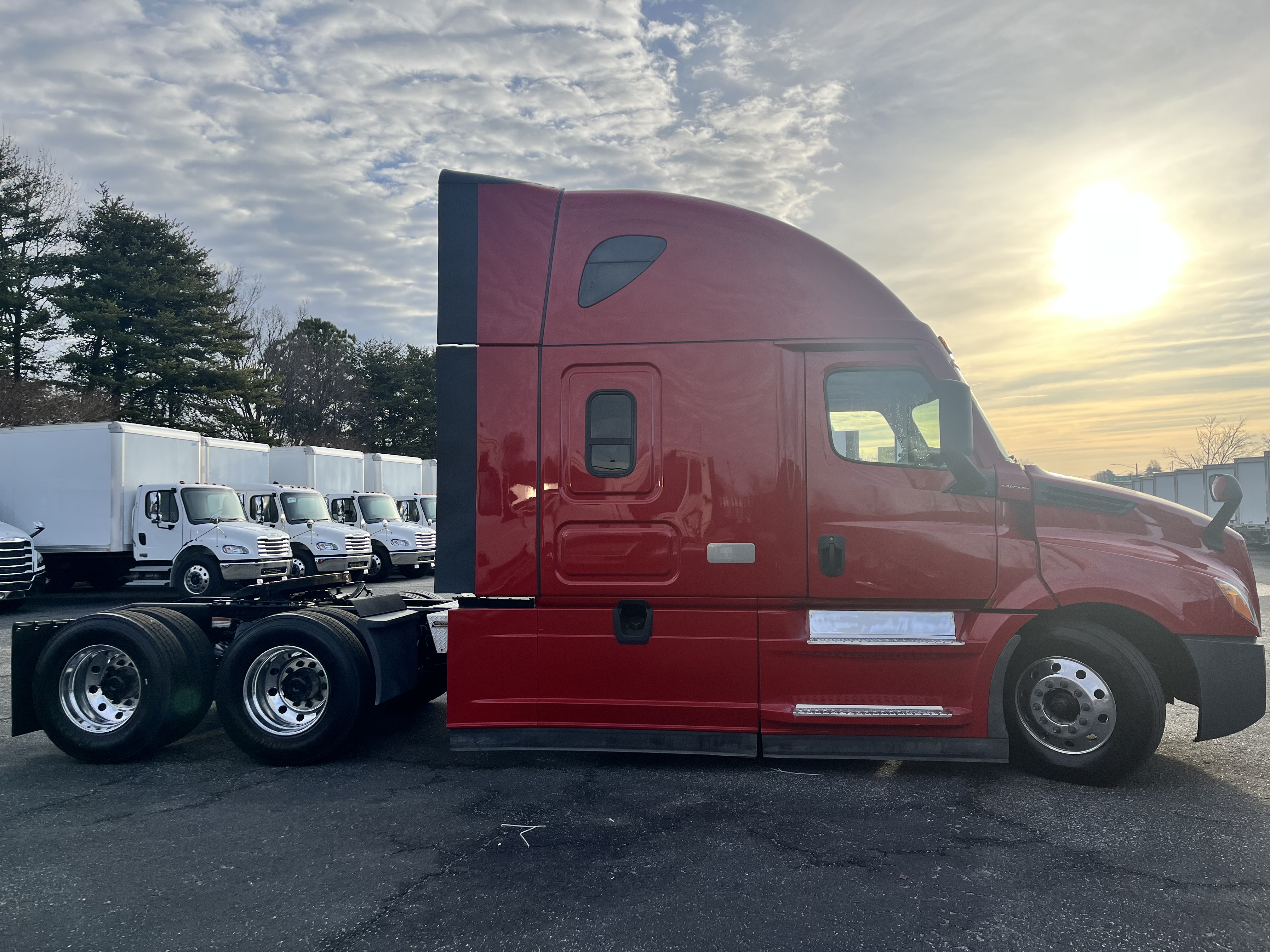 2022 FREIGHTLINER CASCADIA 126SLP - image 5