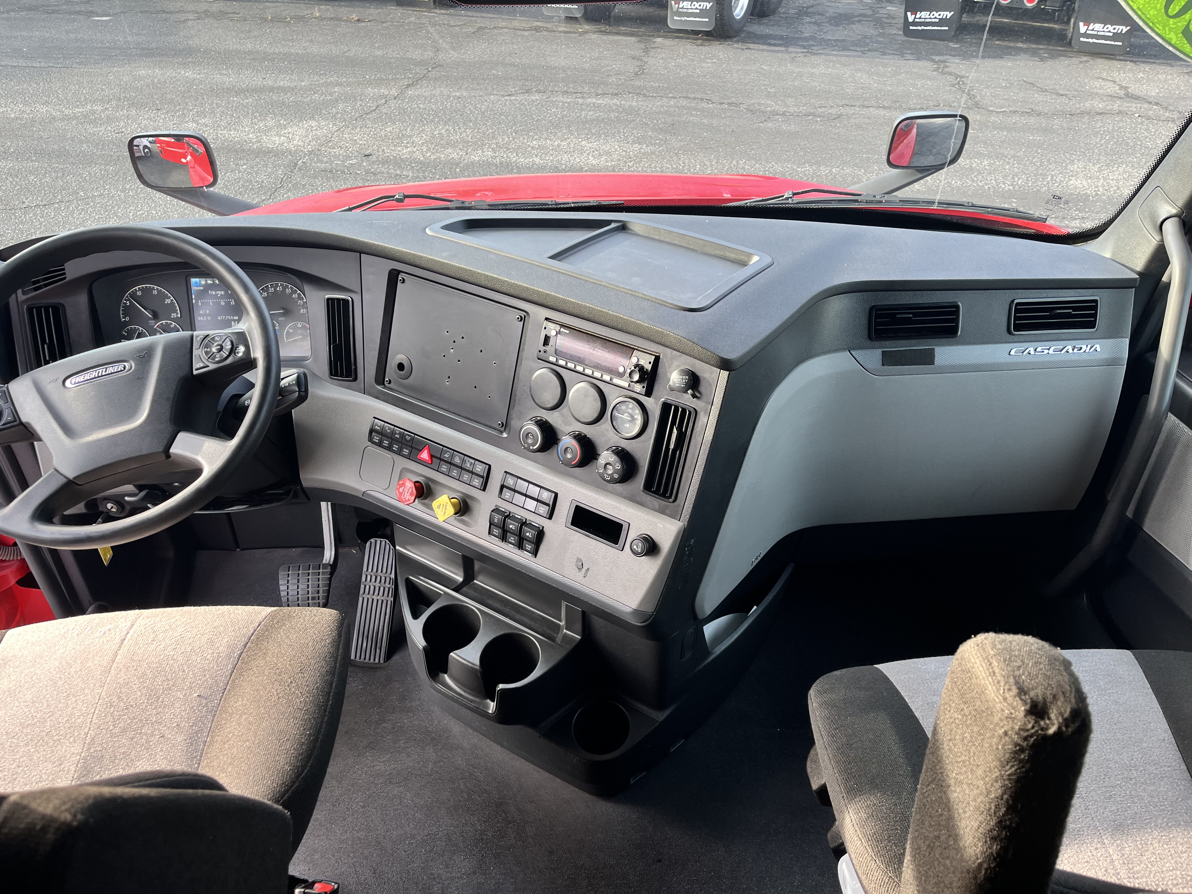 2022 FREIGHTLINER CASCADIA 126SLP - image 19