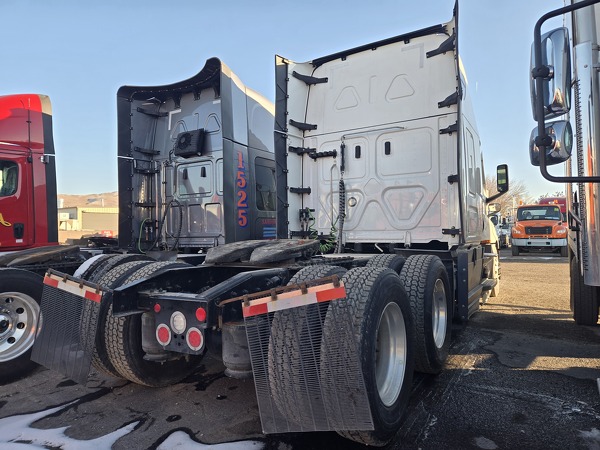 FREIGHTLINER CASCADIA 126SLP 2023