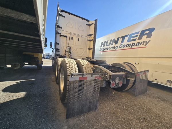 FREIGHTLINER CASCADIA 126SLP 2023