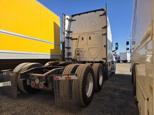 FREIGHTLINER CASCADIA 126SLP 2023