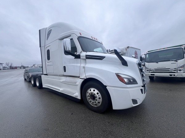 FREIGHTLINER CASCADIA 126SLP 2021