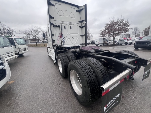 FREIGHTLINER CASCADIA 126SLP 2021