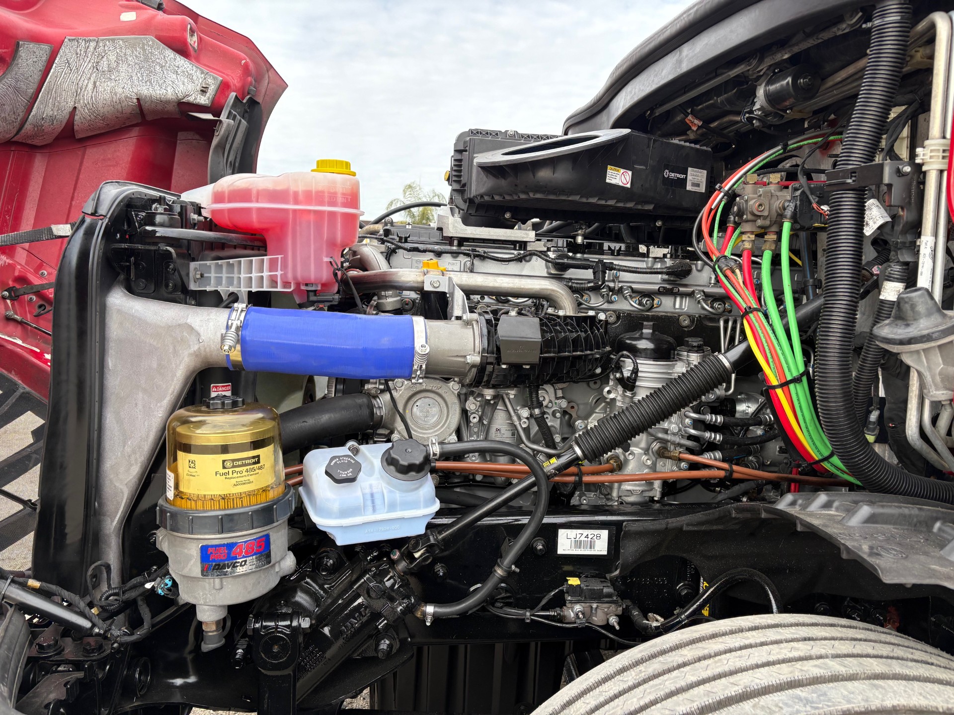 2020 FREIGHTLINER CASCADIA 126SLP - image 10