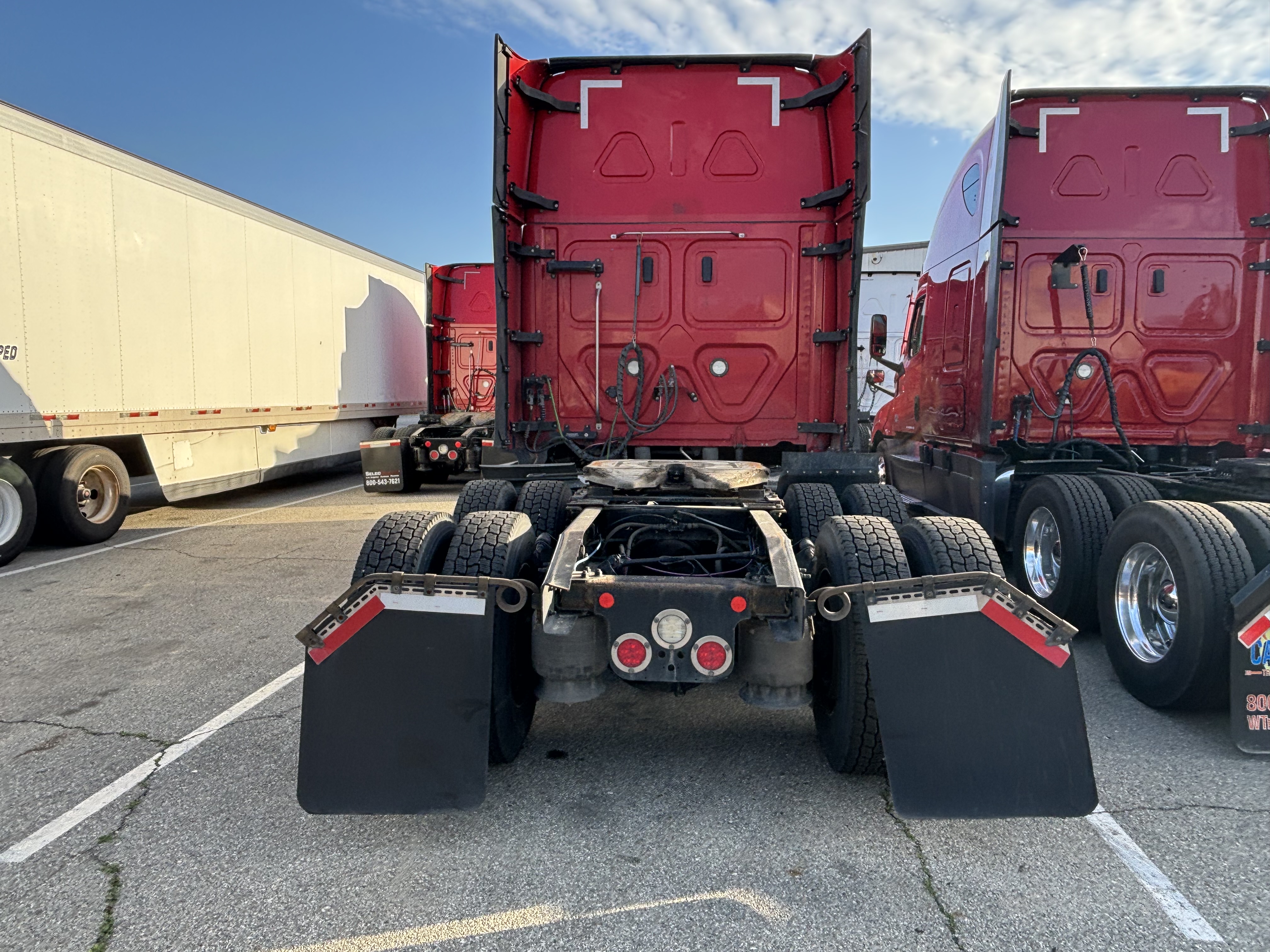 2021 FREIGHTLINER CASCADIA 126SLP - image 3
