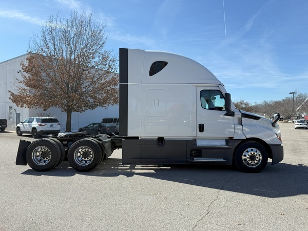 FREIGHTLINER CASCADIA 126SLP 2023