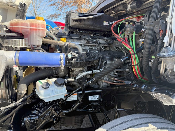 FREIGHTLINER CASCADIA 126SLP 2023