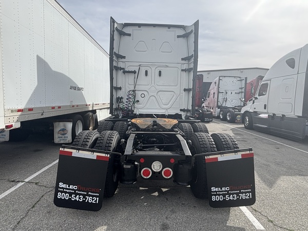 FREIGHTLINER CASCADIA 126SLP 2023