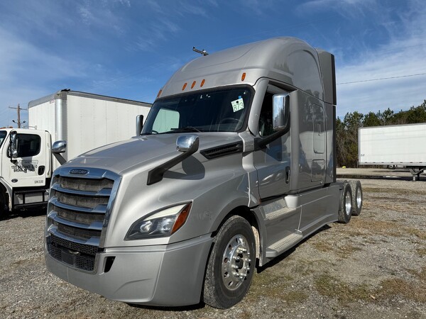 FREIGHTLINER CASCADIA 126SLP 2020