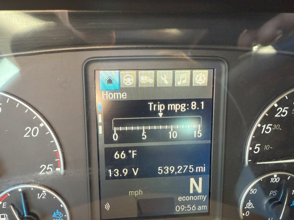 FREIGHTLINER CASCADIA 126SLP 2021