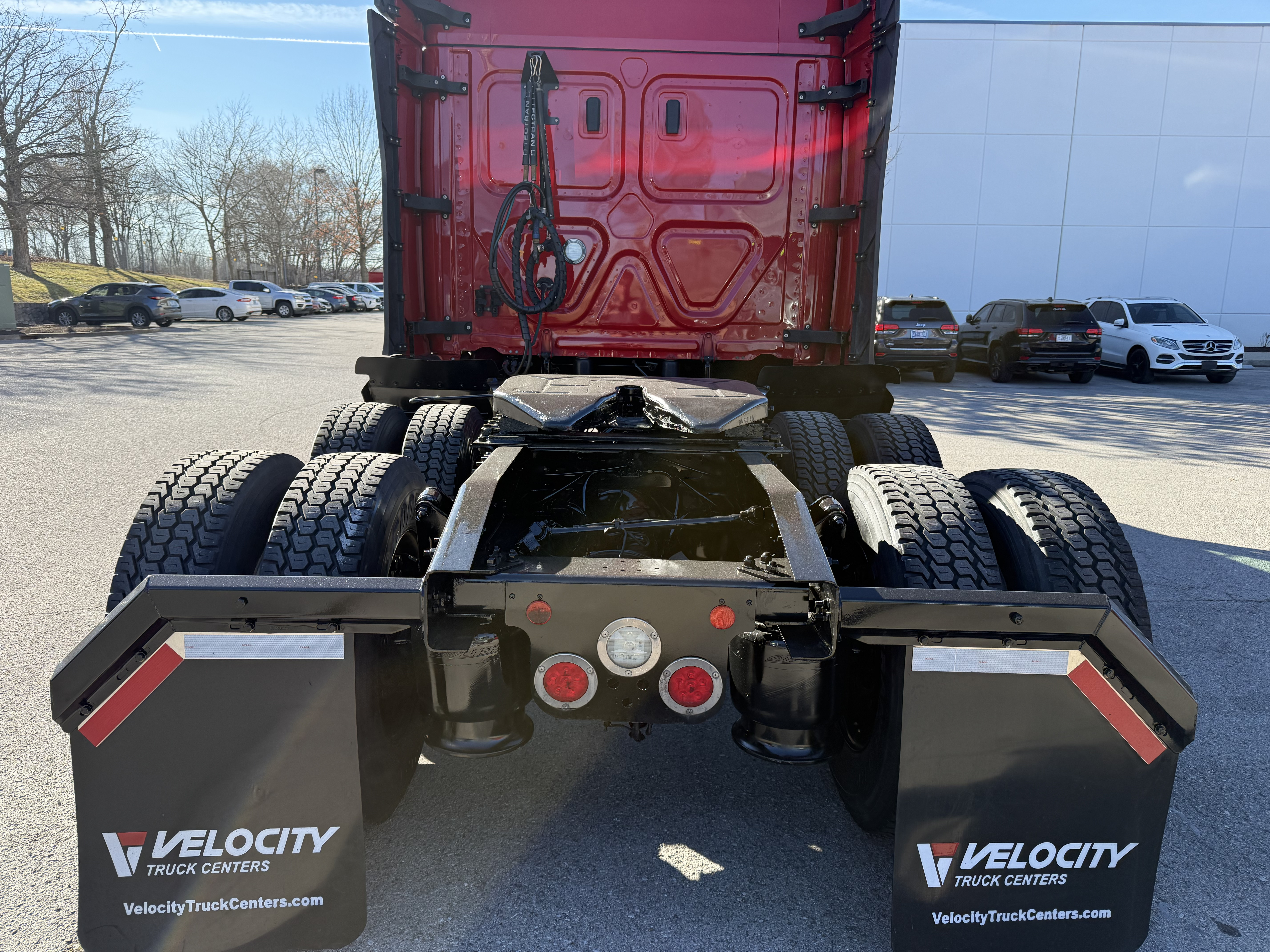 2021 FREIGHTLINER CASCADIA 126SLP - image 4