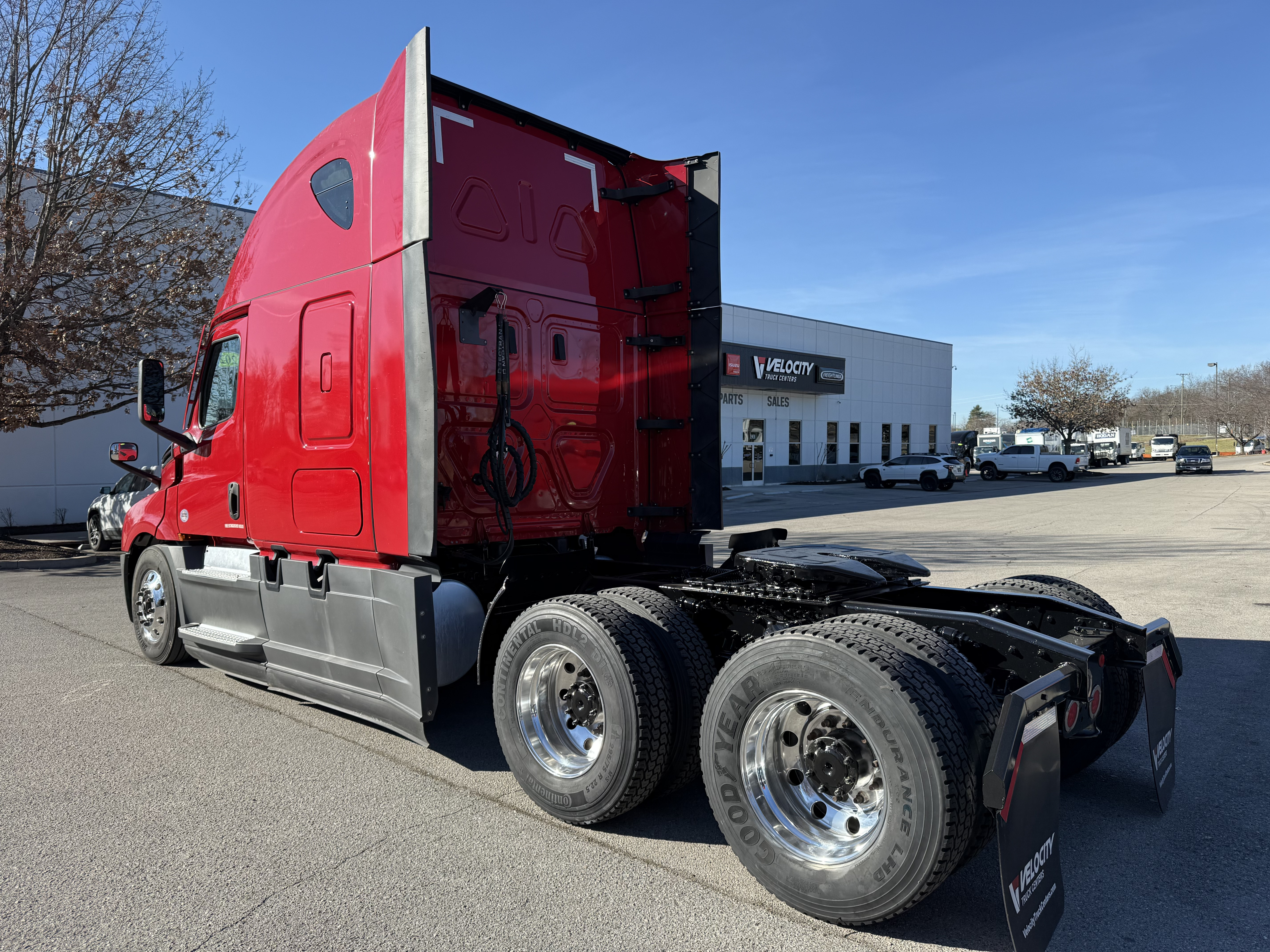 2021 FREIGHTLINER CASCADIA 126SLP - image 3