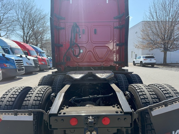 FREIGHTLINER CASCADIA 126SLP 2021