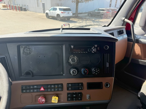 FREIGHTLINER CASCADIA 126SLP 2021
