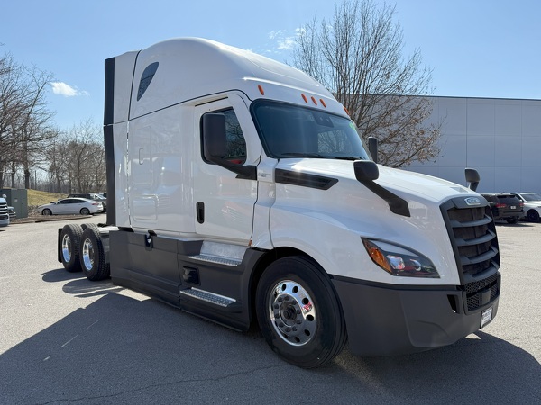 FREIGHTLINER CASCADIA 126SLP 2023