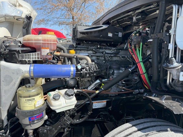 FREIGHTLINER CASCADIA 126SLP 2023
