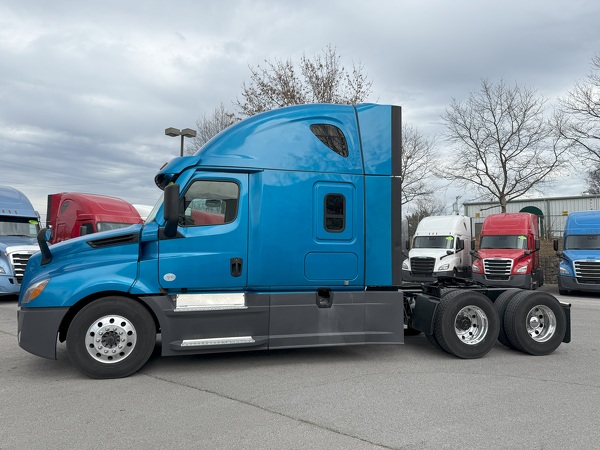 FREIGHTLINER CASCADIA 126SLP 2021