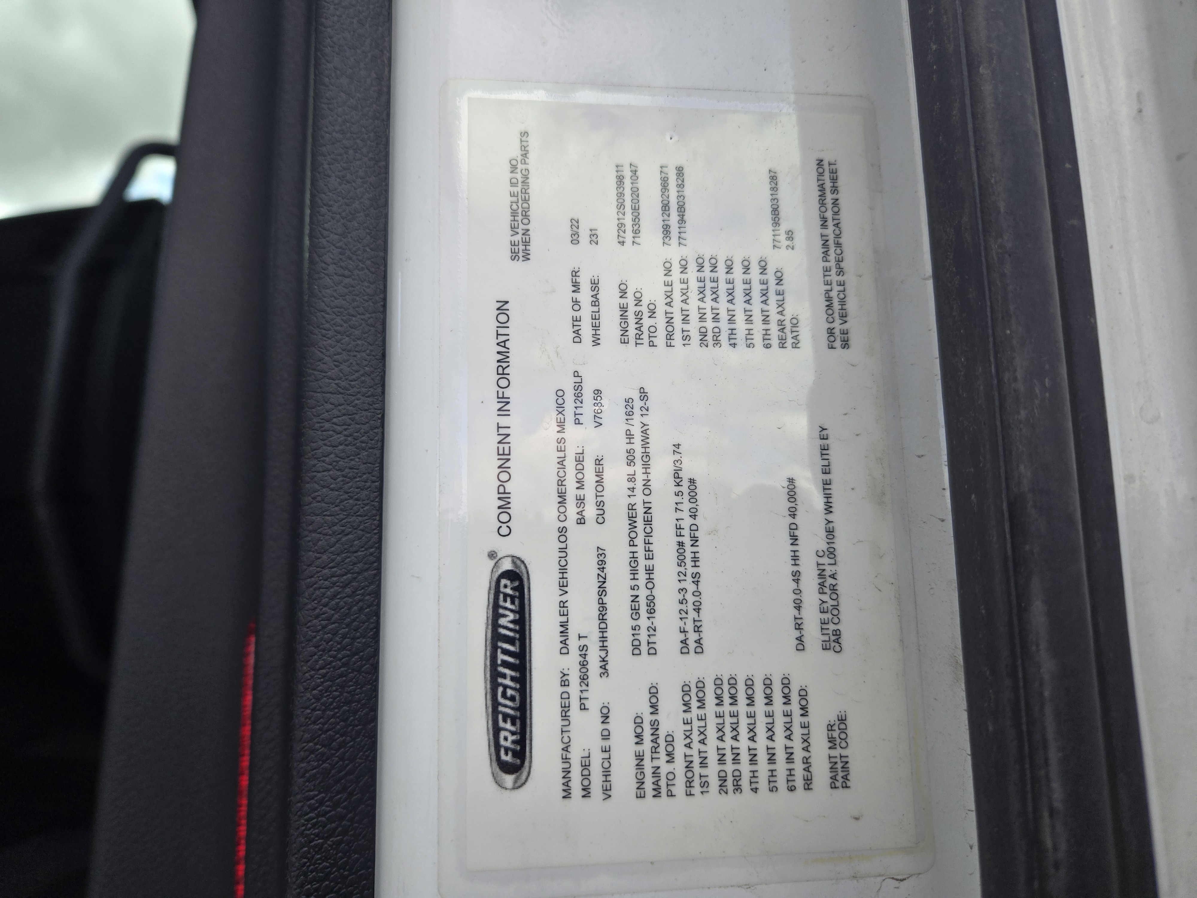 2023 FREIGHTLINER CASCADIA 126SLP - image 21