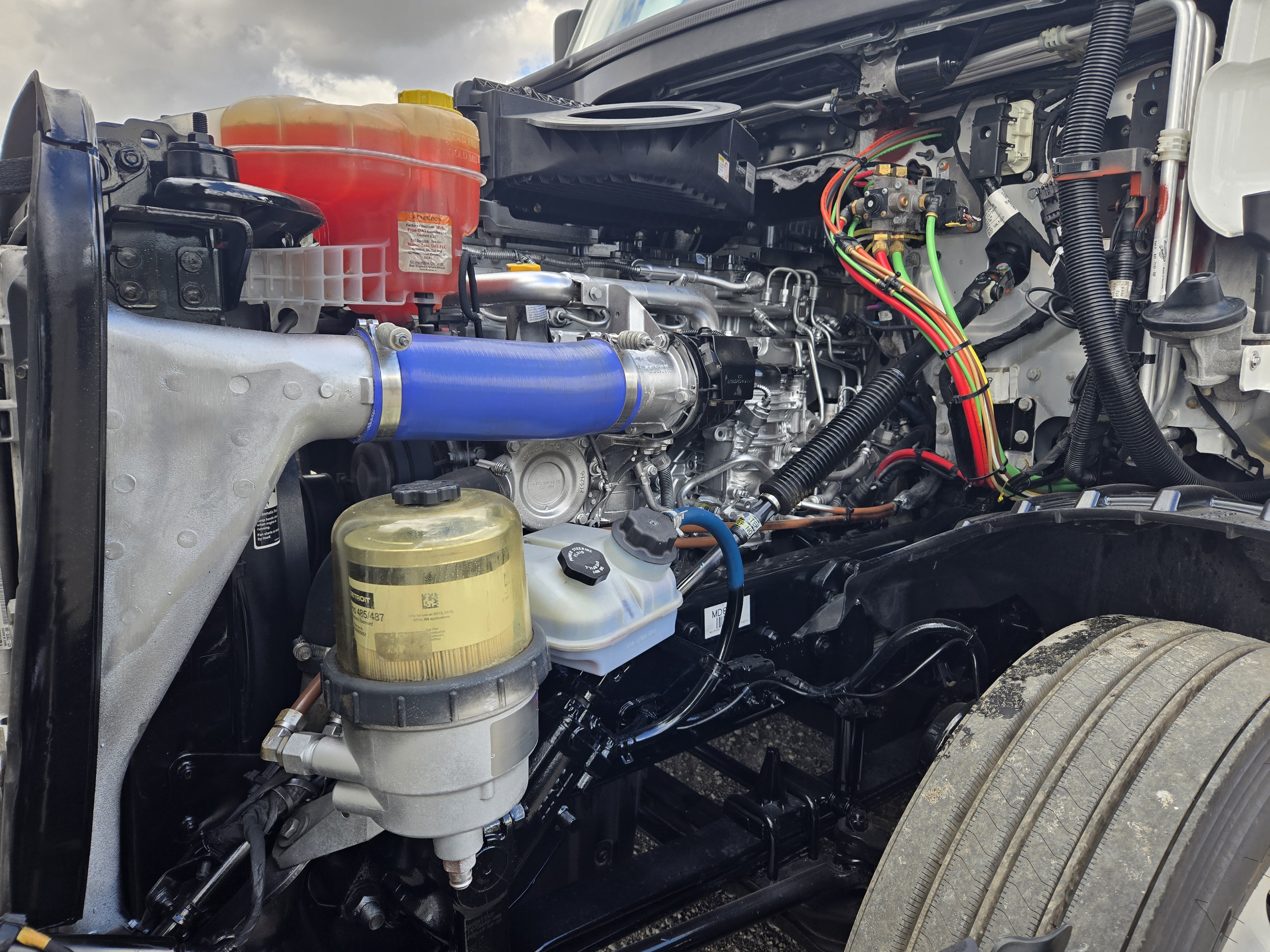 2021 FREIGHTLINER CASCADIA 126SLP - image 11