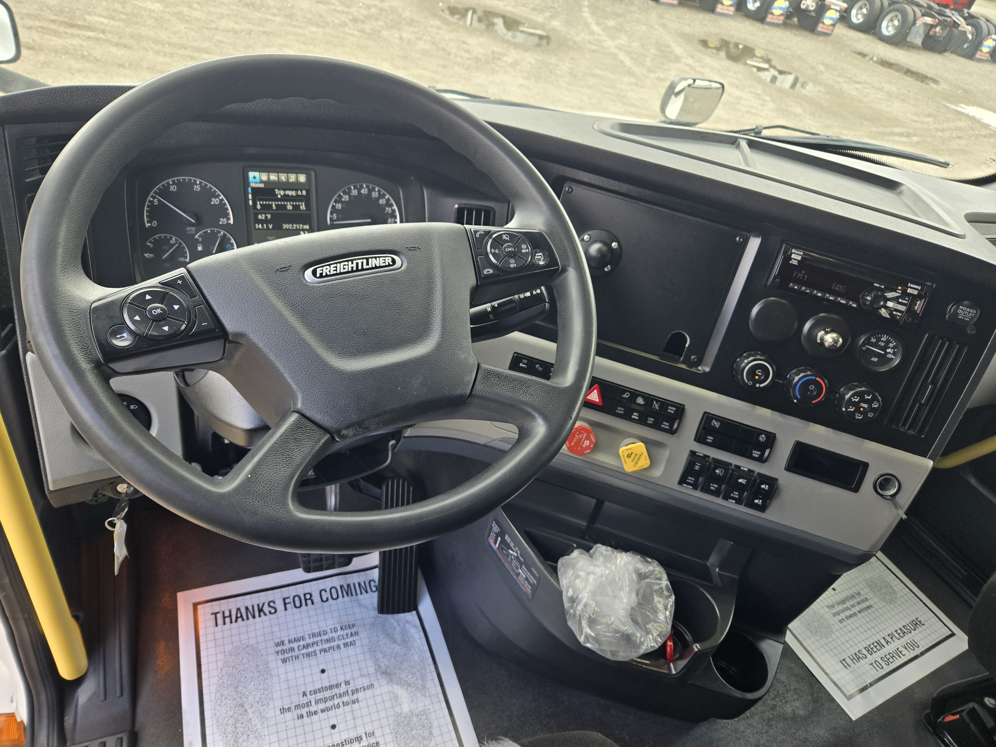 2021 FREIGHTLINER CASCADIA 126SLP - image 18