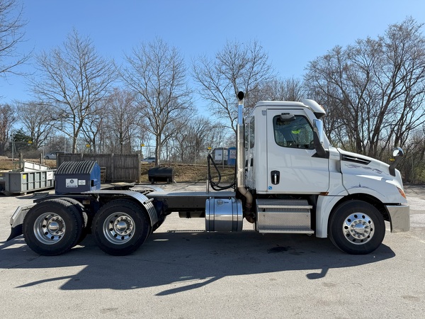 FREIGHTLINER CASCADIA 126DC 2022