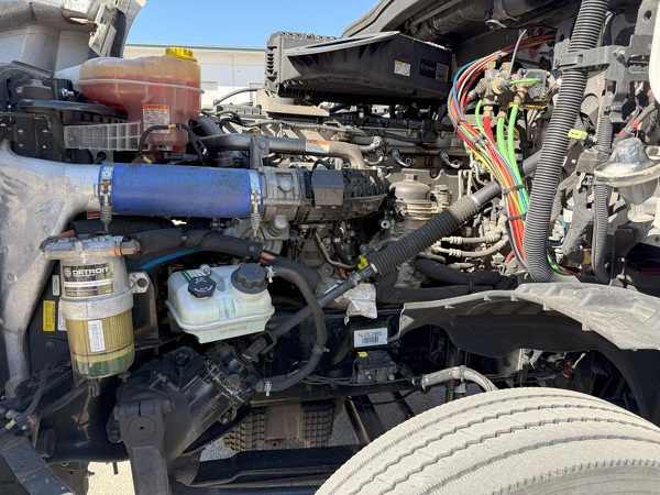 FREIGHTLINER CASCADIA 126DC 2022