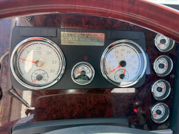 FREIGHTLINER 122SD 2021