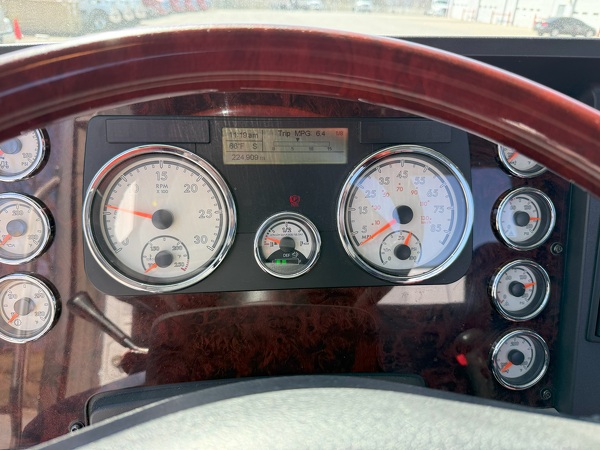 FREIGHTLINER 122SD 2021