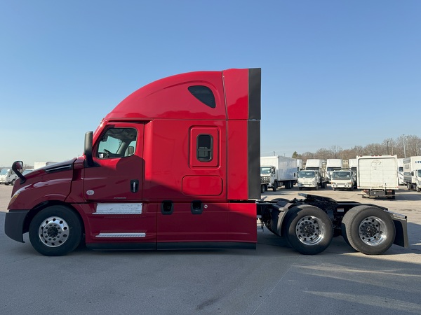 FREIGHTLINER CASCADIA 126SLP 2021