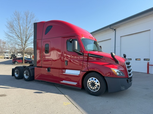 FREIGHTLINER CASCADIA 126SLP 2021