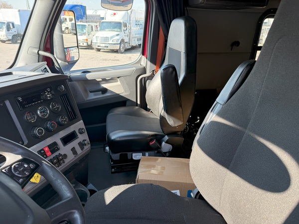 FREIGHTLINER CASCADIA 126SLP 2021