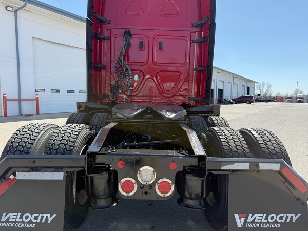 FREIGHTLINER CASCADIA 126SLP 2021