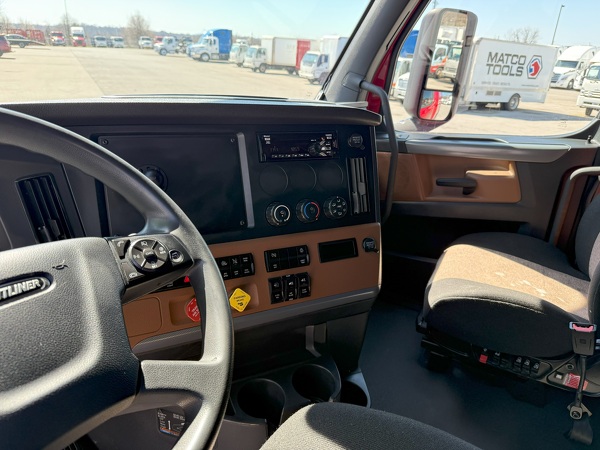 FREIGHTLINER CASCADIA 126SLP 2021