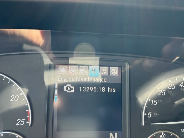 FREIGHTLINER CASCADIA 126SLP 2021