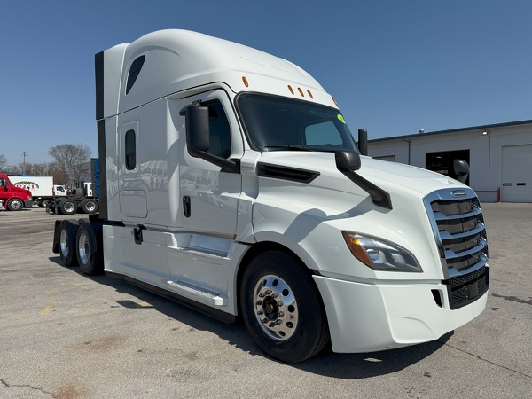 FREIGHTLINER CASCADIA 126SLP 2020