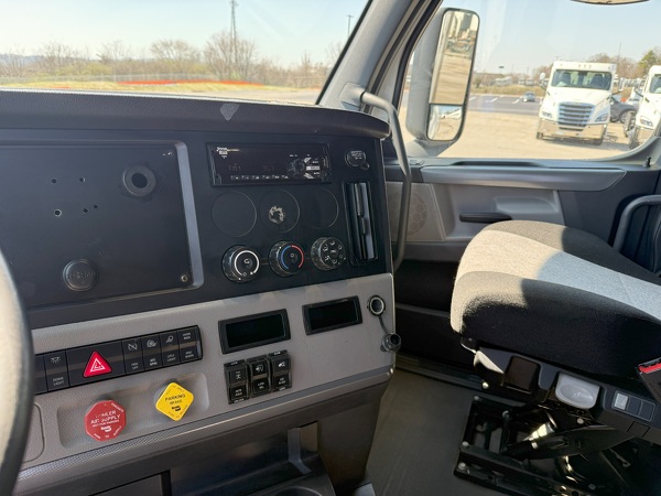 FREIGHTLINER CASCADIA 126SLP 2020
