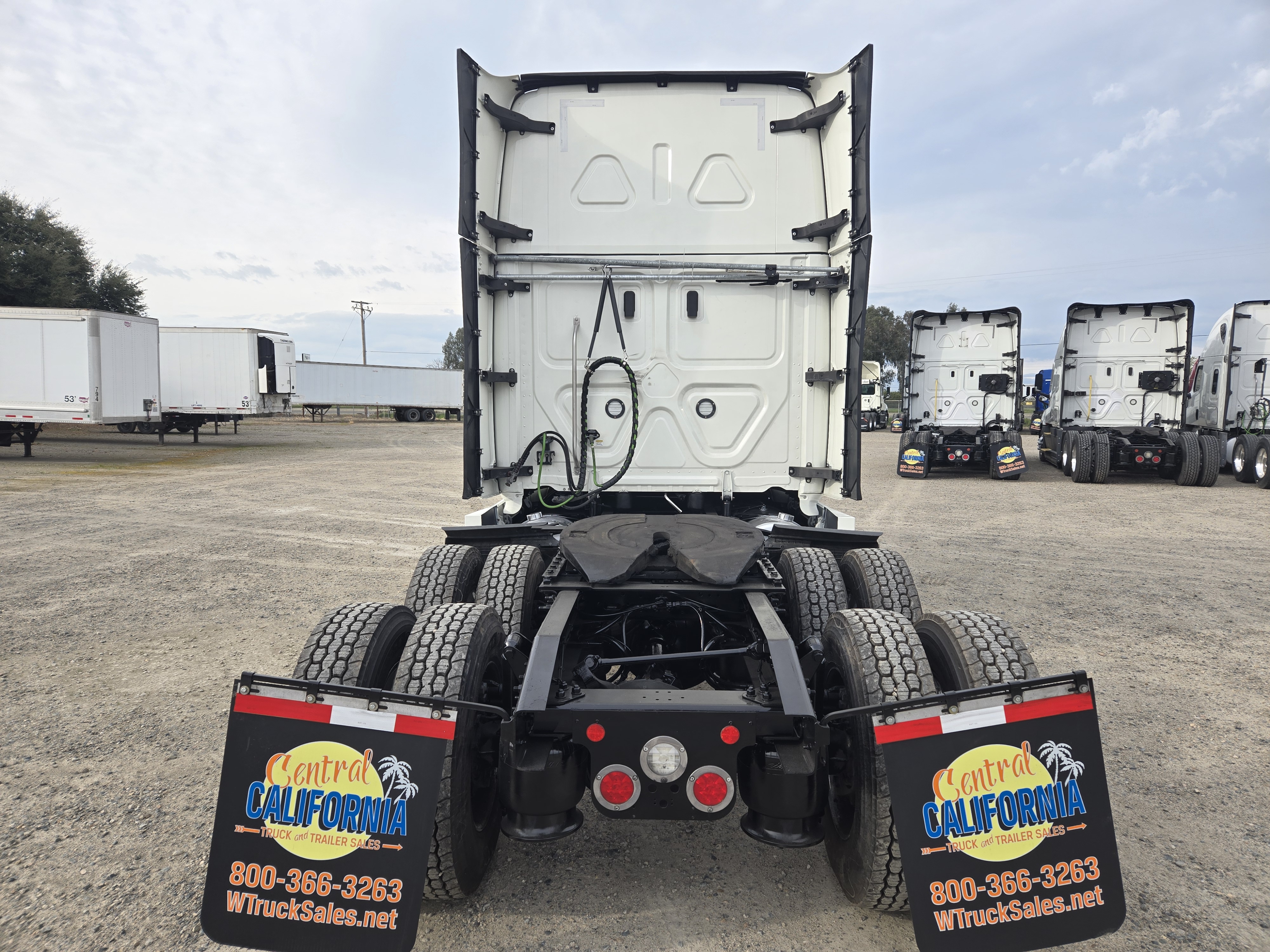 2022 FREIGHTLINER CASCADIA 126SLP - image 5