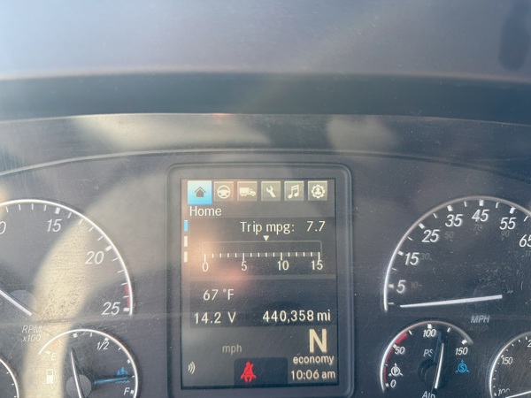 FREIGHTLINER CASCADIA 126SLP 2021