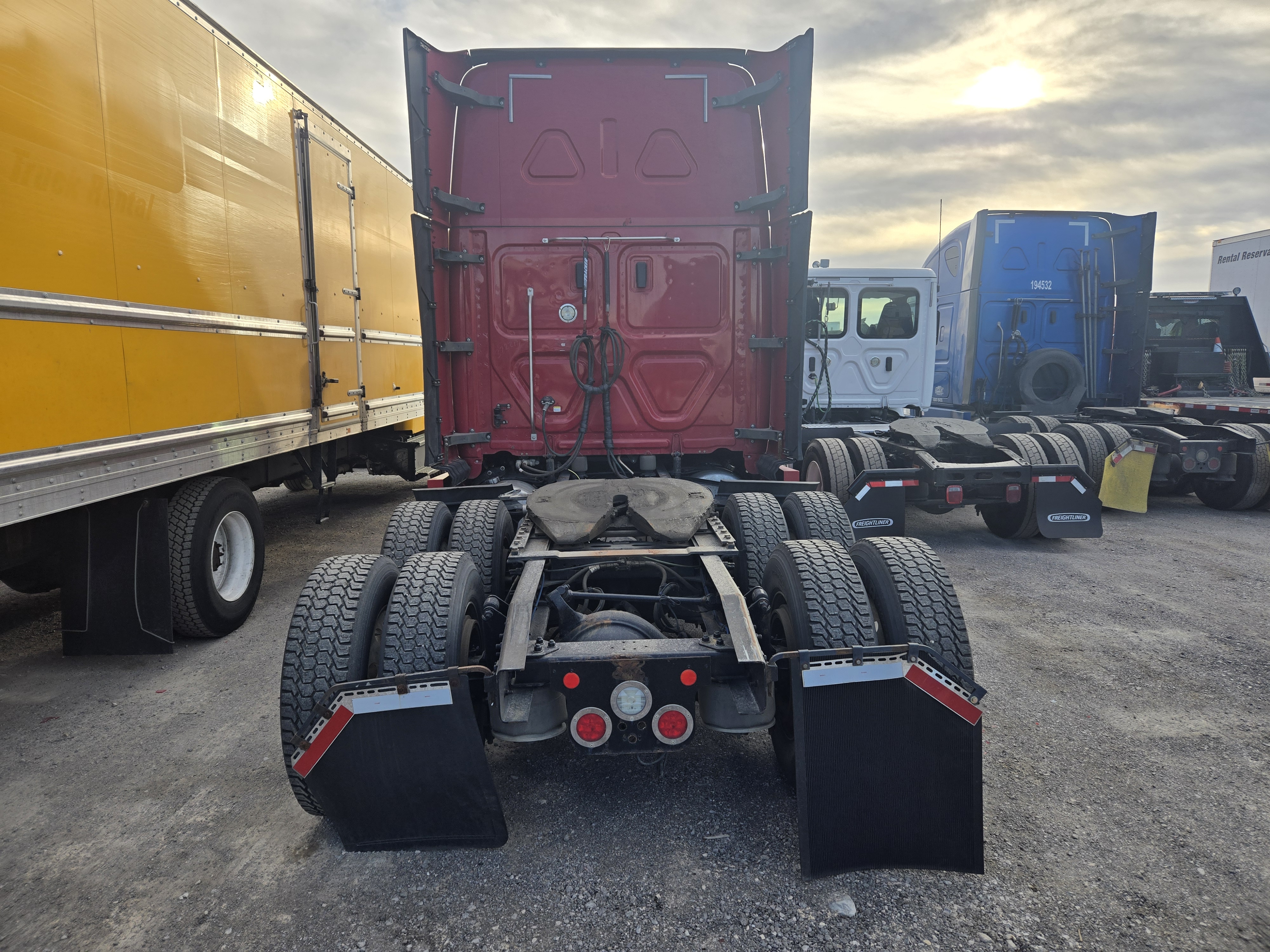 2020 FREIGHTLINER CASCADIA 126SLP - image 5