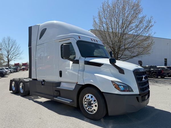 FREIGHTLINER CASCADIA 126SLP 2023